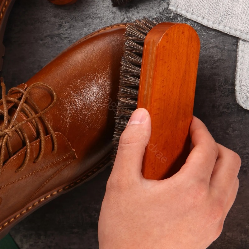 Brushing Boot Horse - 1 Long Handled Horsehair Shoe Brush